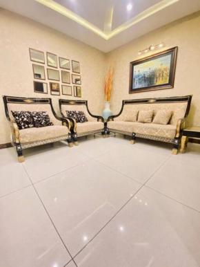 Bahria Town Lahore - NEXT INN Luxury Apartment to Admire your stay 102